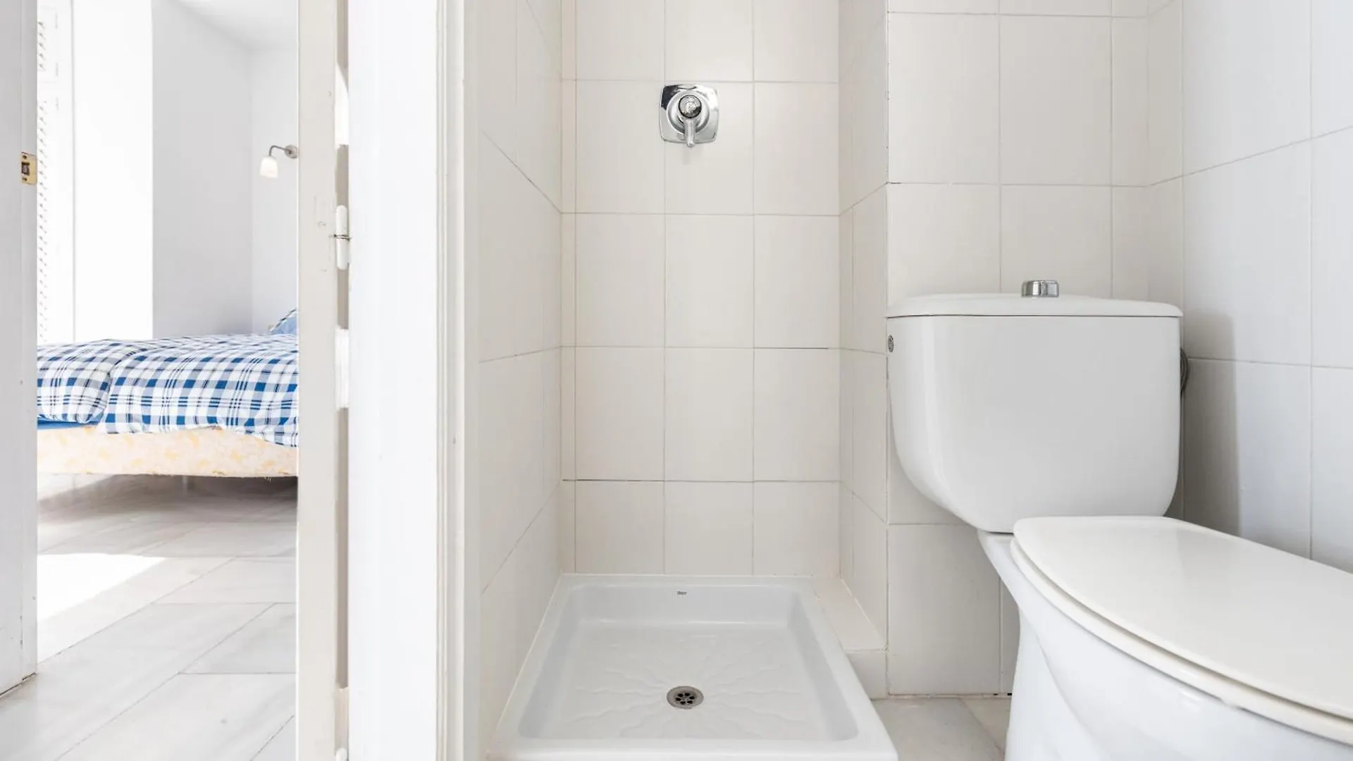 Puerto Deportivo - 2 Bedroom Apartment In Puerto Marina ベナルマデナ